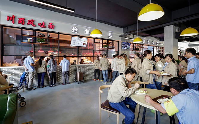 食堂承包助力晉江企業(yè)：讓員工吃上健康營(yíng)養(yǎng)的餐食