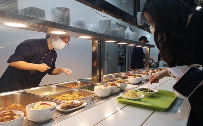 泉州食堂承包：創(chuàng)新口味引領餐飲潮流